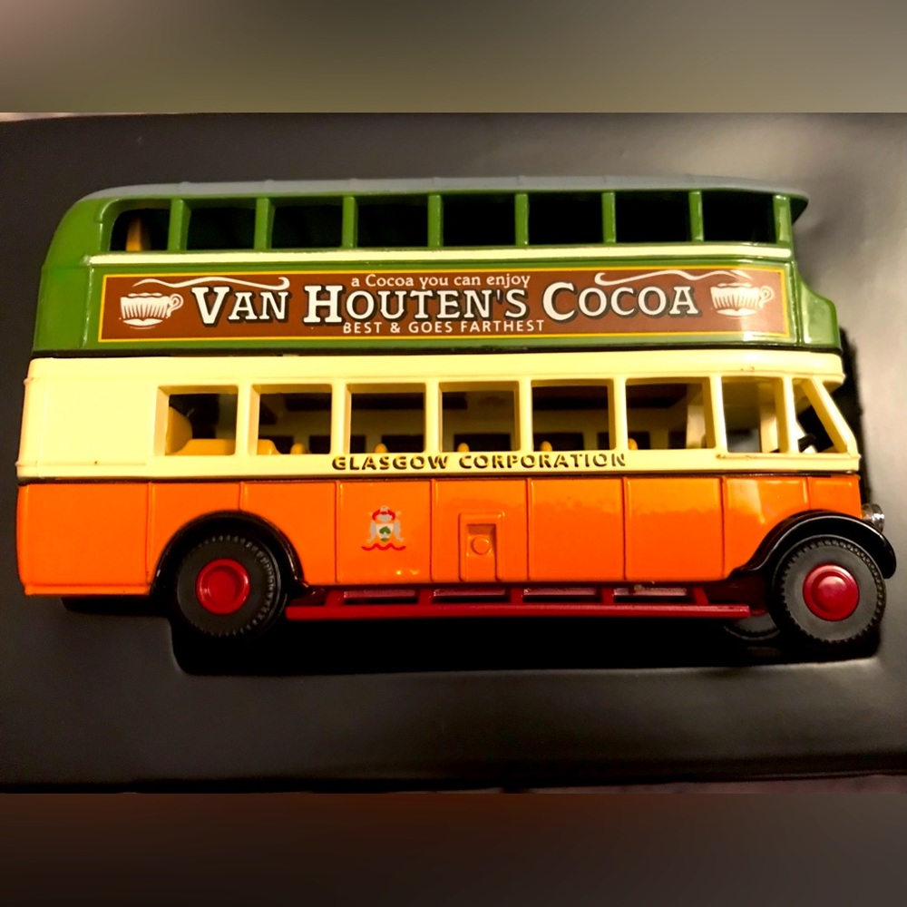 1995 Matchbox Die-Cast Collectible - 1930 Leyland Titan. Scotland Double Decker.